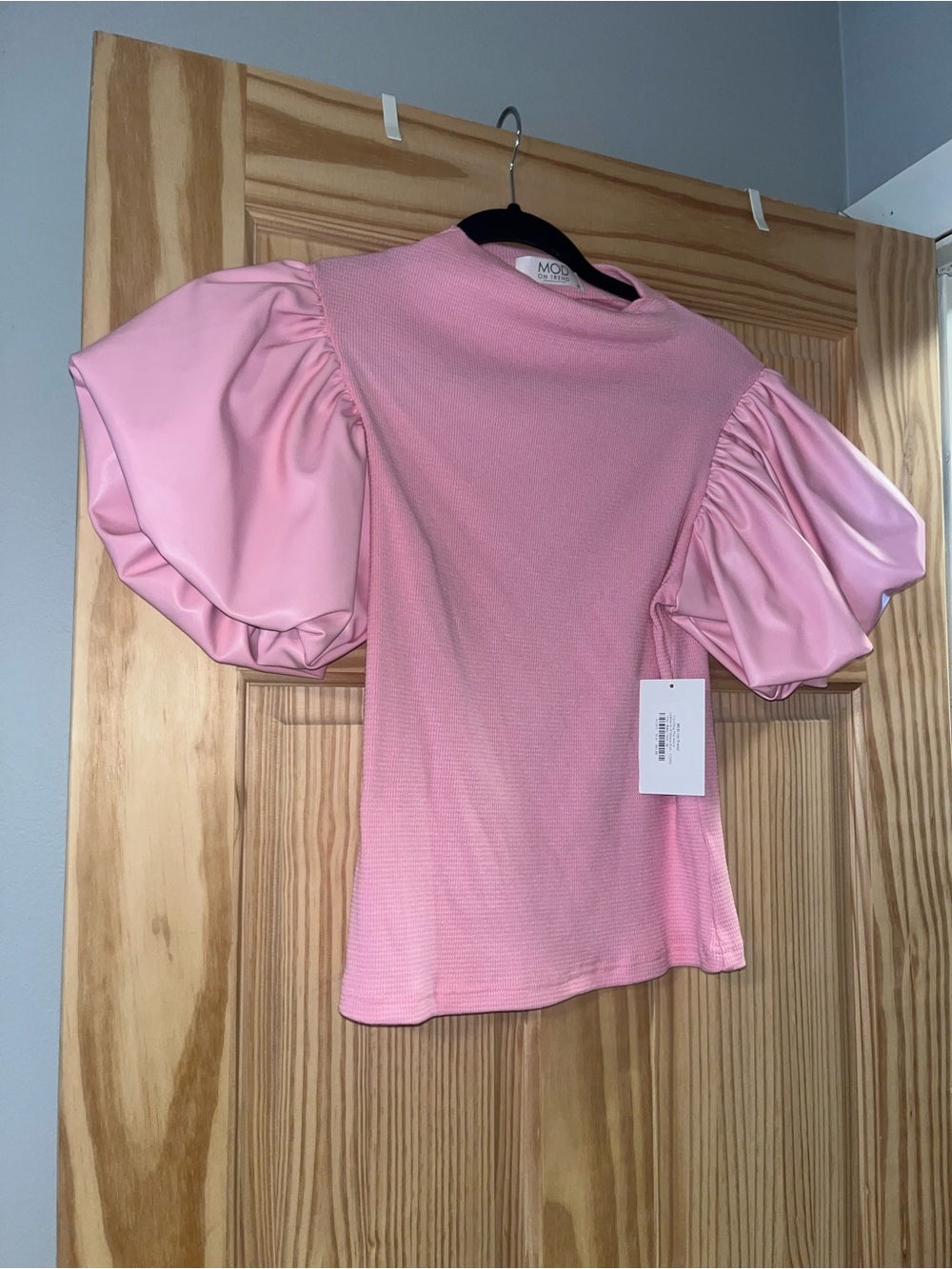 Mod Pink Puff-Sleeve Women's Top
